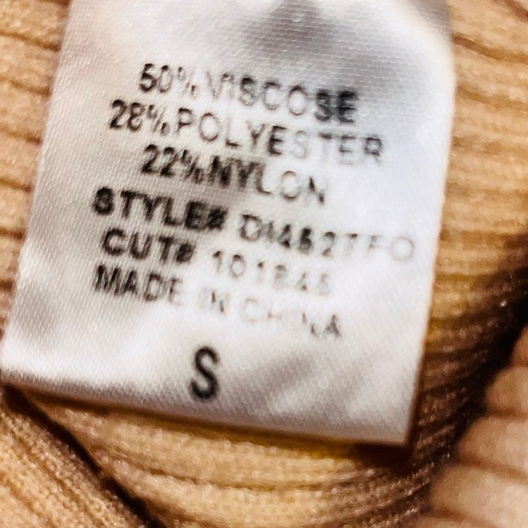 Lilly’s Kloset Hot!🔥 Form fitting  Dress - Picture 14 of 15